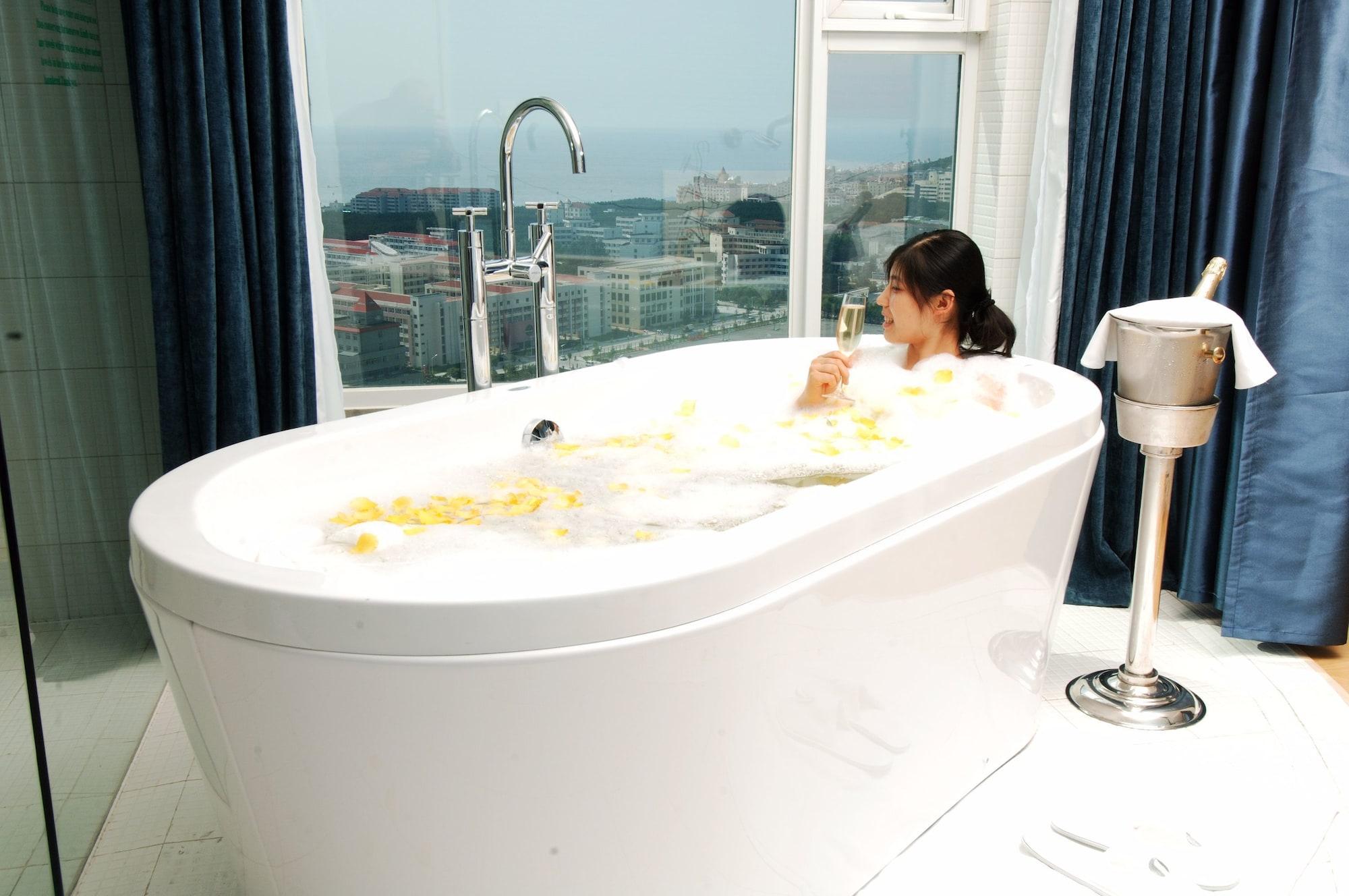 Weihai Haiyue Jianguo Hotel Esterno foto