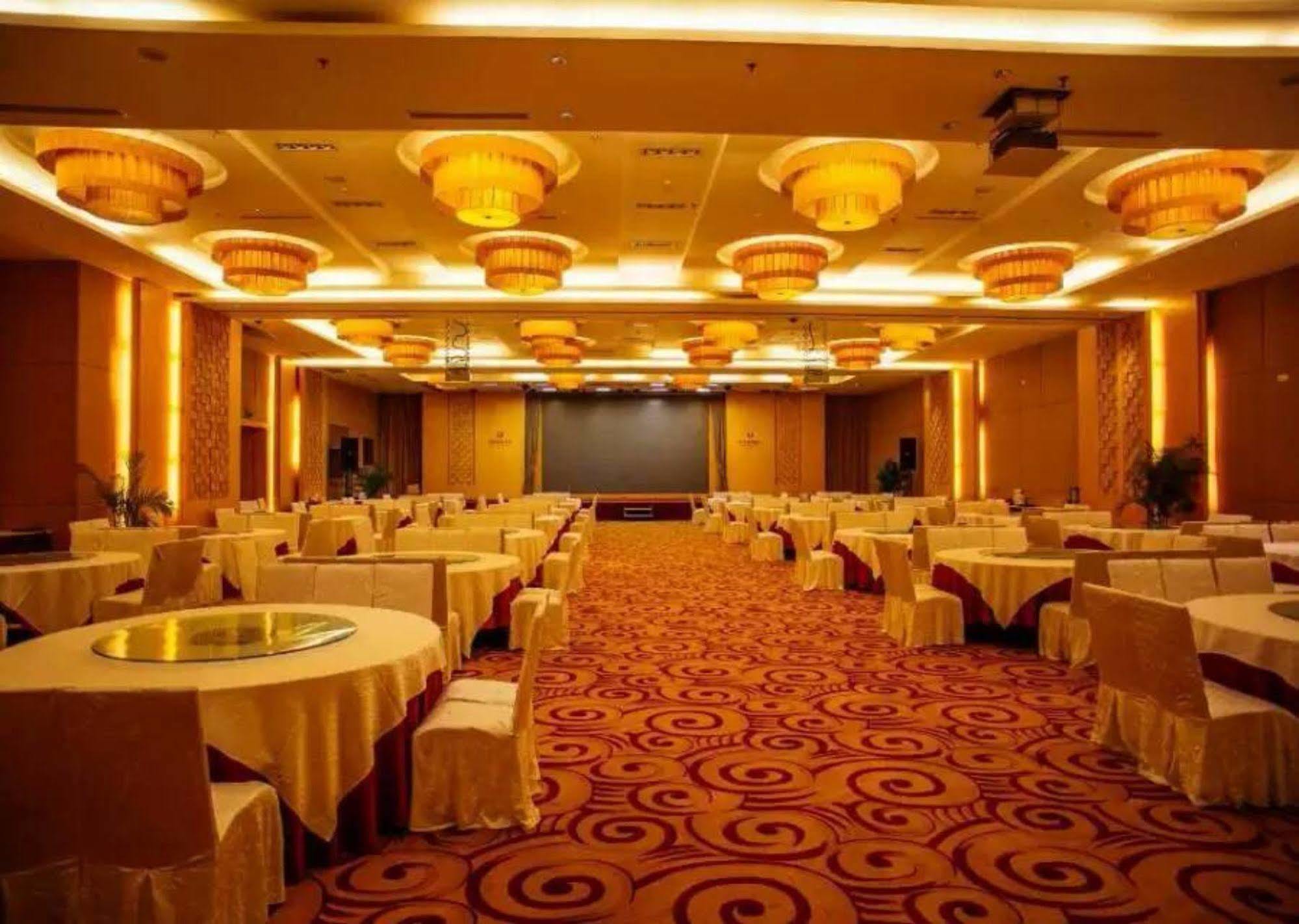 Weihai Haiyue Jianguo Hotel Esterno foto